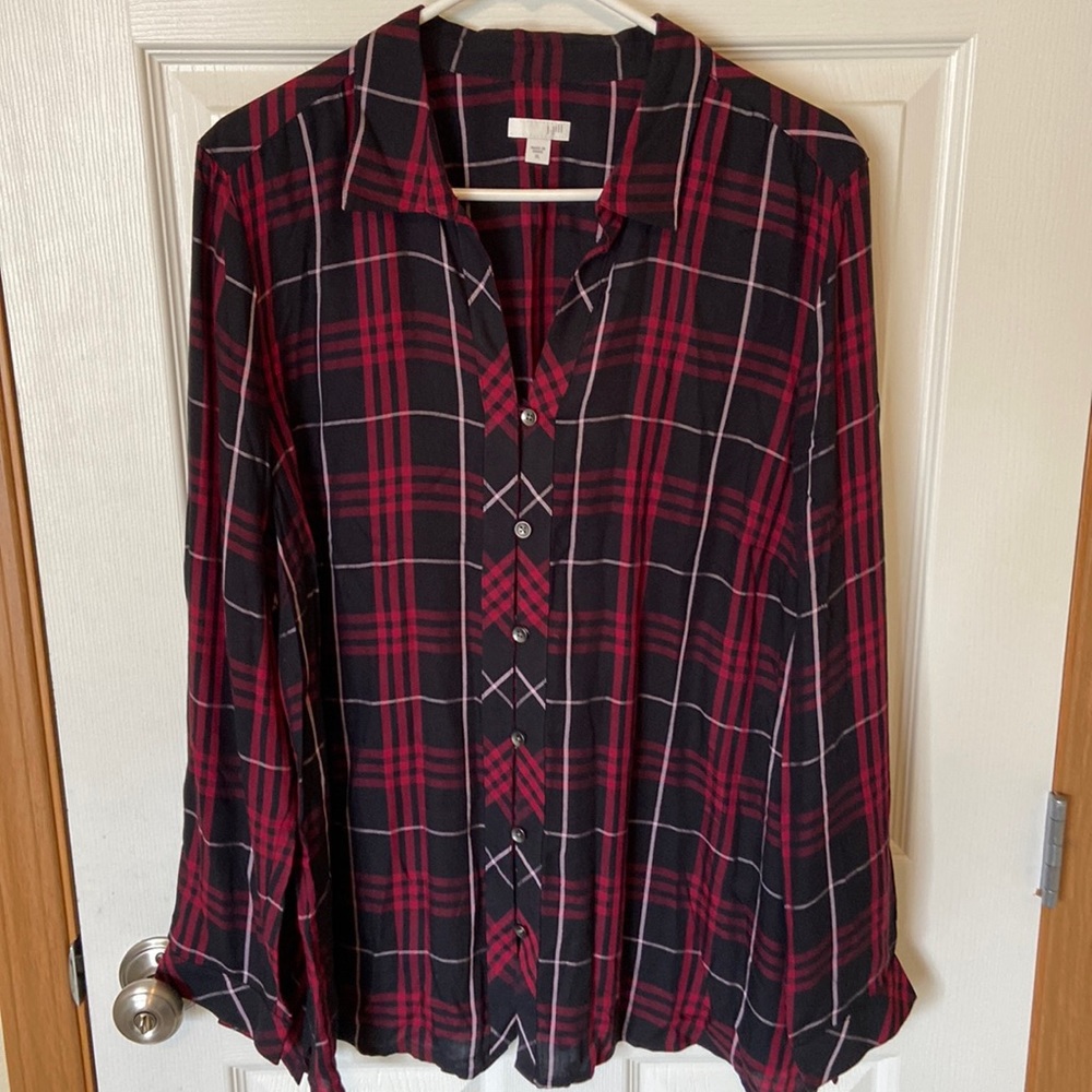 Plaid buttondown top by J. Jill. Size XL blouse shirt top black and red